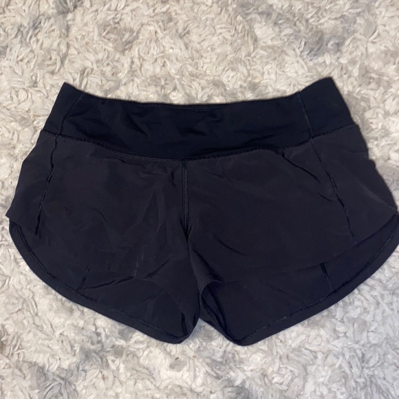 Lululemon speed shorts 2.5” - Picture 4 of 6